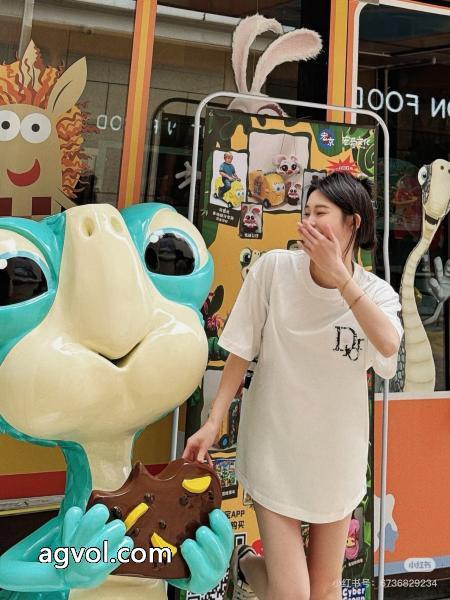 25ss洗練デザイン人気急上昇スーパー コピー ブランド 通販半袖TシャツDIOR_0_0