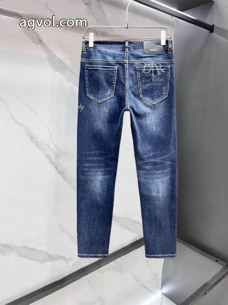 ジーンズコピー 商品 販売DIORお洒落スタイル新作在庫希少_0_4
