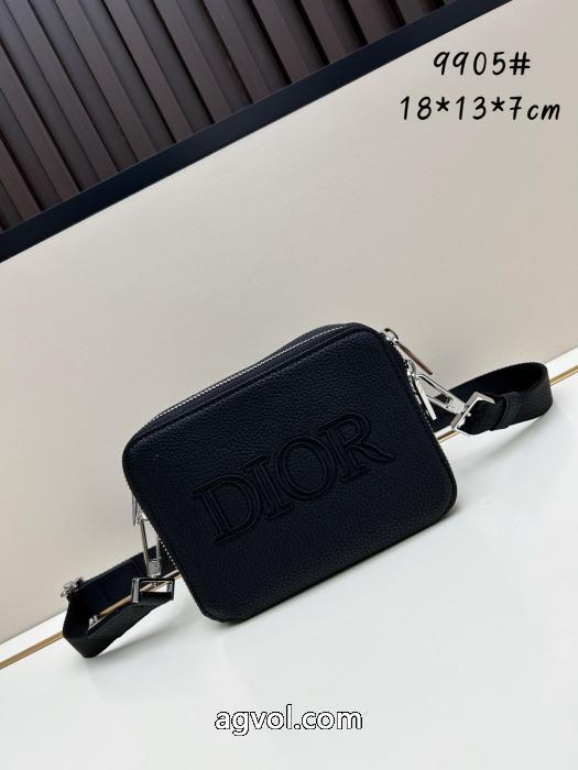 コピー ブランド 通販バッグ季節をまたい新作アイテム完売続出DIOR_0_0