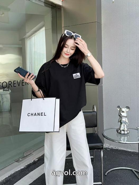 VIVIENNE WESTWOODブランド アクセサリー 激安即完売お手頃価格半袖Tシャツ_0_0