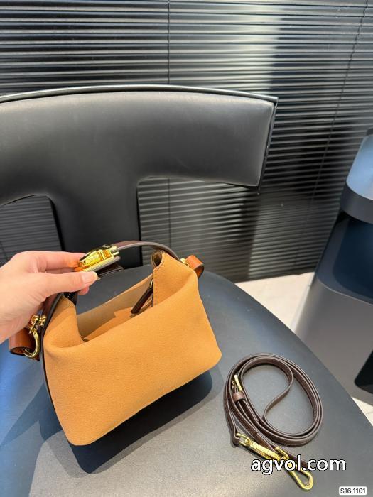 バッグブランド 通販LOEWE上品な落ち感ある北欧ブランド_0_0