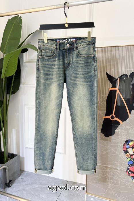 偽物 ブランド 激安MONCLER日本即完売予想適度な光沢感がありジーンズ_0_0