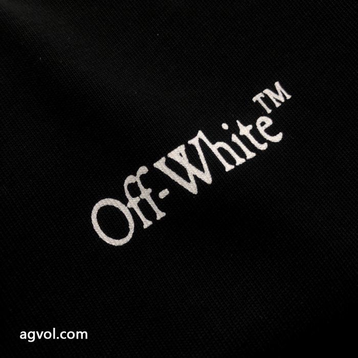 Off-White半袖Tシャツ即完売大人の余裕が漂うコピー ブランド 通販_0_3