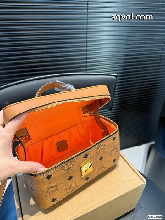MCMブランド 偽物 激安 通販バッグ今シーズン新作期間限定_0_3
