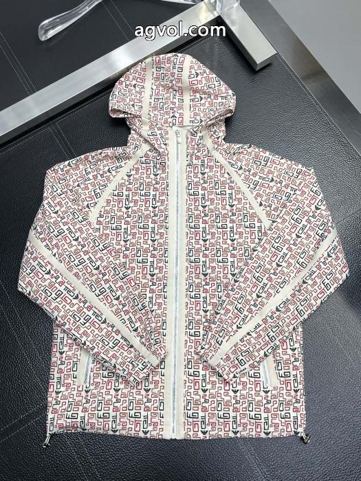 ARMANIコート激安 通販 専門適度な光沢感があり限定生産品_0_1