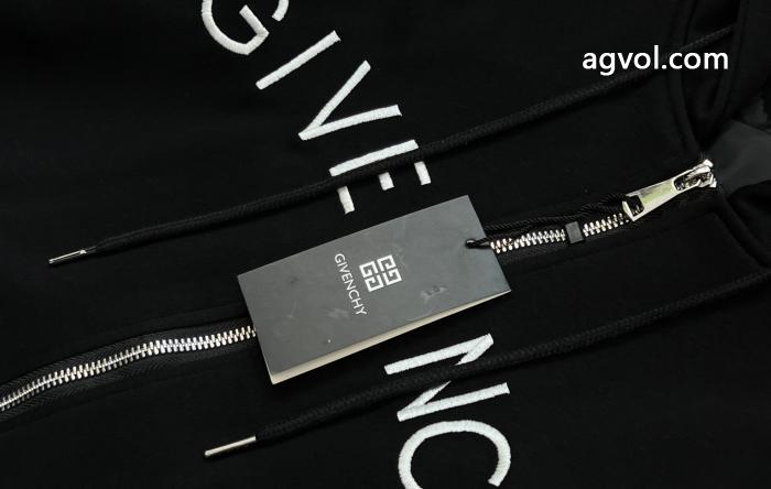 ブランド コピー 優良お洒落上級者今季大注目GIVENCHYコート_0_1