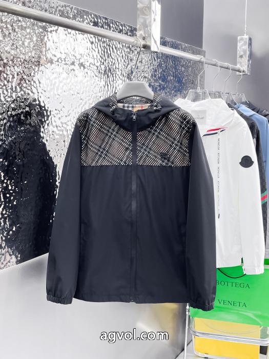 コピー 通販韓国の人気価格帯が魅力的BURBERRYジャケット_0_1