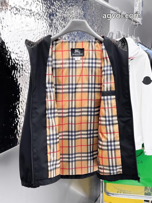 コピー 通販韓国の人気価格帯が魅力的BURBERRYジャケット_0_4