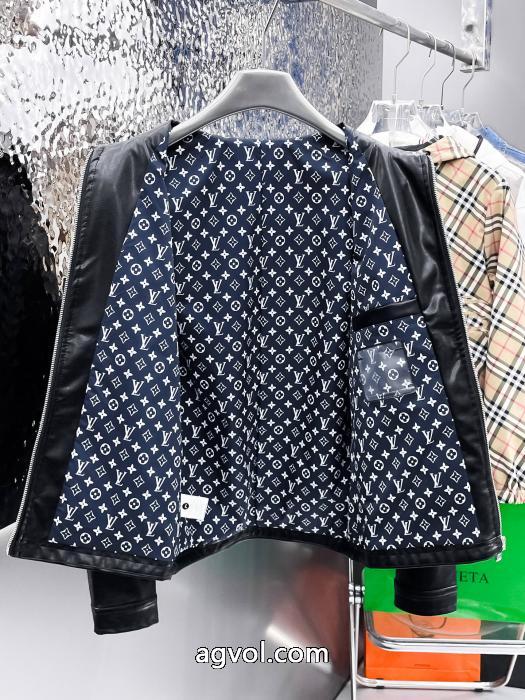 ジャケット軽やかな印象爽快感が絶妙にマッチLOUIS VUITTONスーパー コピー 品_0_3