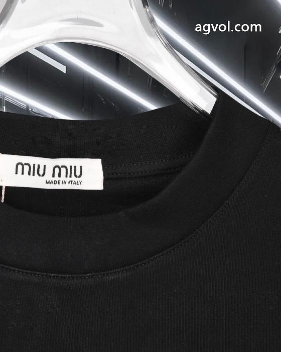 魅力的な今年らしい高品質長袖Tシャツ偽物 通販 MIUMIU_0_3