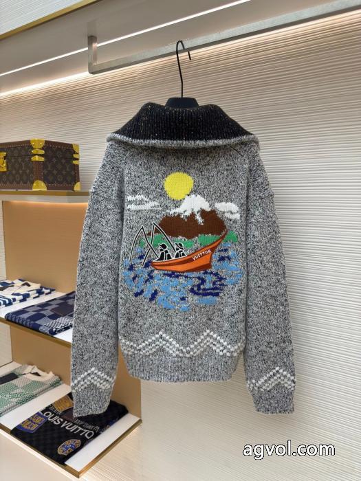 LOEWE華やかな印象今旬のシルエットバランスブランド コピー s 級コート_0_7