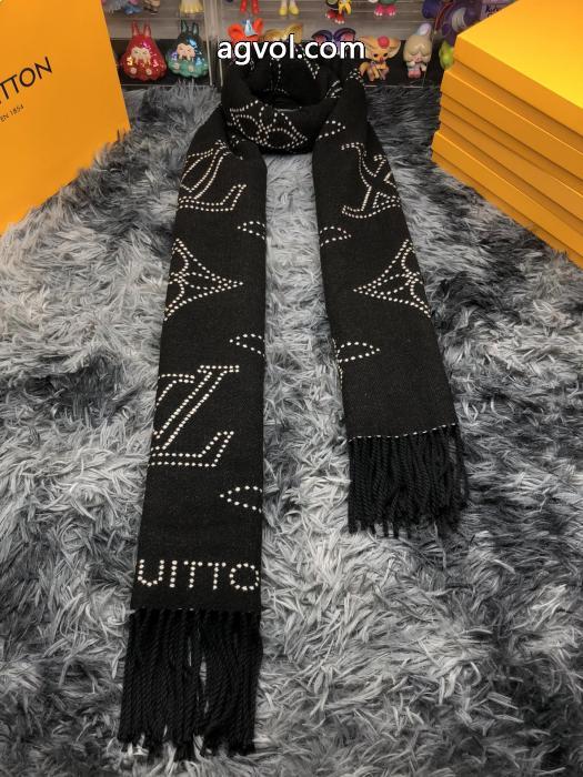 LOUIS VUITTONマフラー新作愛用セレブ多数洗練された魅力が光るブランド スーパー コピー 通販_0_3