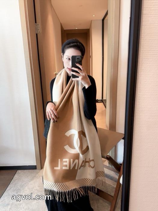 マフラーコピー ブランド 通販洗練された印象ロゴが素敵CH_0_5