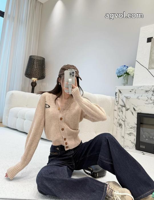 通勤にもOK今季トレンドの限定アイテムコートVIVIENNE WESTWOOD偽 ブランド 通販_0_4