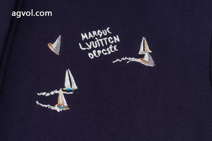LVルイ・ヴィトンの帆船のアルファベットマーク刺繍のフードコート_0_3