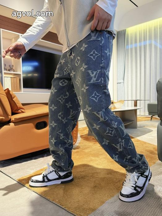 LOUIS VUITTON 2025秋冬新作ジーンズ_0_2