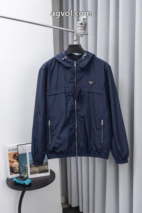 PRADAプラダ定番再生ナイロンエンブレムジップコート_0_0