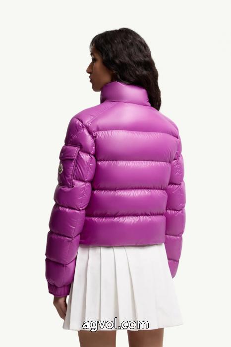 MonclerモンクペトラPetra女史短丈グースダウン詰め襟厚手のパン服ダウンジャケットです_0_2