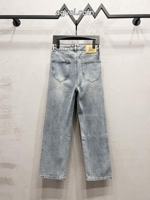 バレンシアガ balenciagaストレートジーンズは男女同型_0_1