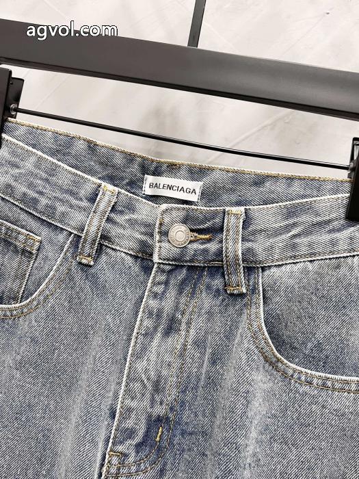 バレンシアガ balenciagaストレートジーンズは男女同型_0_4
