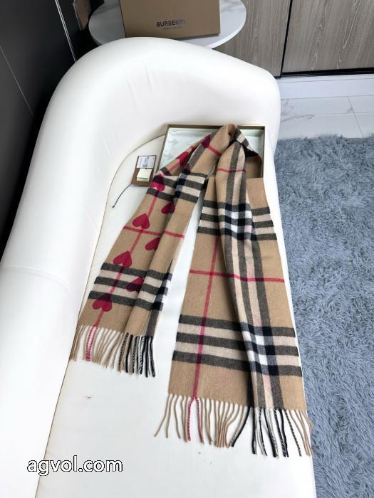 BURBERRYクラシックカシミヤ桃のハートマフラー_0_5