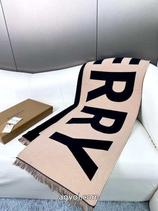 Burberryのスーパーワイルドなダブル大文字Bマフラー_0_2