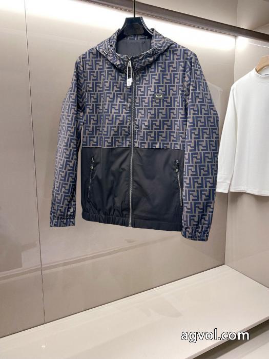 即発送可 2025-26大注目FENDIブランド コピー 販売コート_0_0