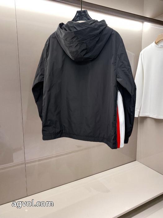コピー 品 ブランドジャケットMONCLER着回し力が抜群SS25極上発売_0_3