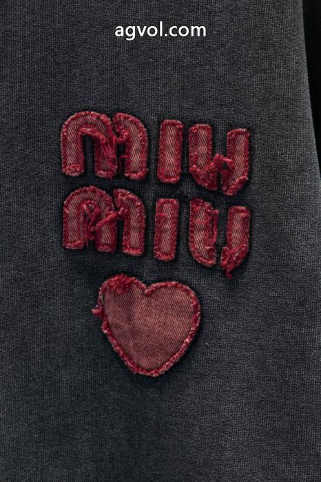 miumiu爆金旧布刺繍連帽衛衣を作る_0_3