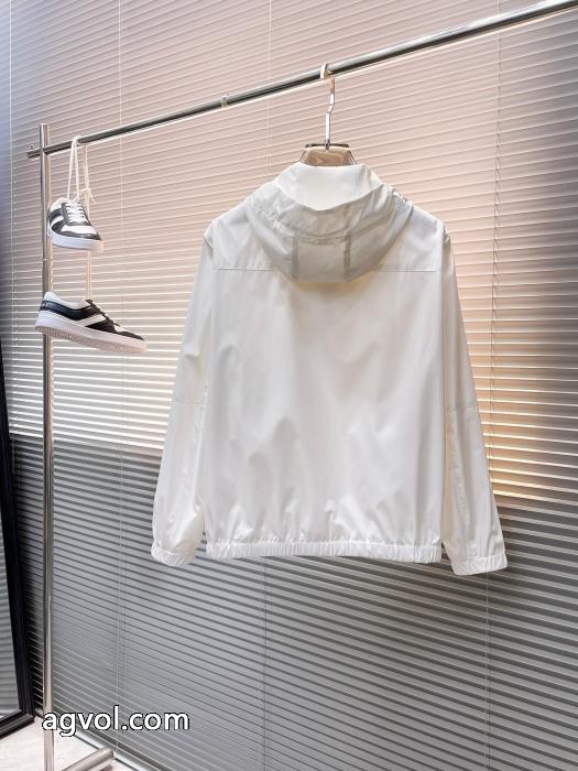 モンクレール MONCLER秋の新作メンズジャケット_0_3