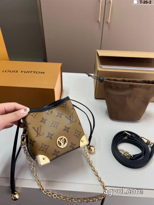 LOUIS VUITTONシューマイバッグ折りたたみケース飛行機ケース_0_1