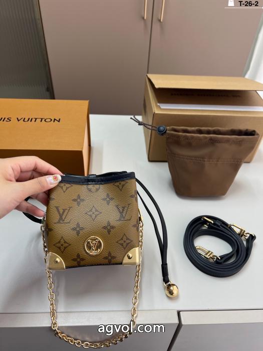 LOUIS VUITTONシューマイバッグ折りたたみケース飛行機ケース_0_3
