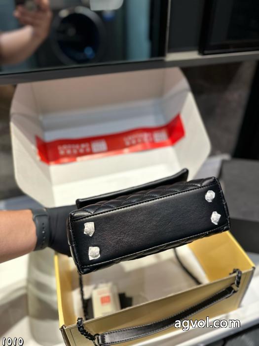 CHスタイルUP効果あり人気話題バッグコピー 商品 通販_1_2