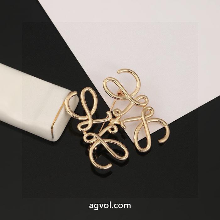ロエベ LOEWE如意結び目幾何学的新作ブローチbrooch_0_1