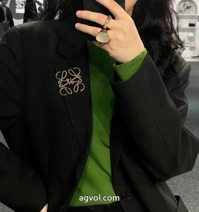 ロエベ LOEWE如意結び目幾何学的新作ブローチbrooch_0_4