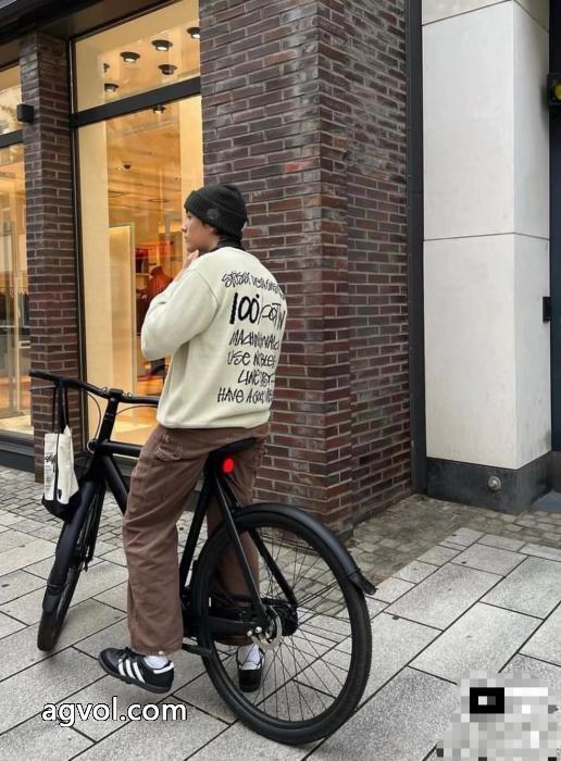 STUSSYブランド コピー 着払いセーター安定感があり最安価格新品_0_2