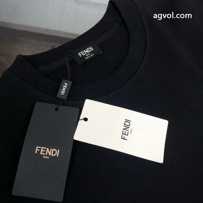 長袖Tシャツフェンディ偽物 ブランド 販売欲しい可愛く新鮮2025年冬最新作_0_0