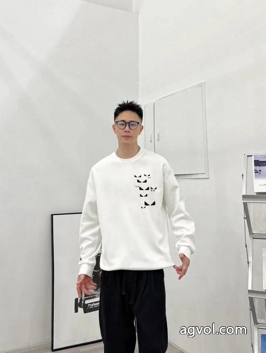長袖Tシャツフェンディ偽物 ブランド 販売欲しい可愛く新鮮2025年冬最新作_0_3