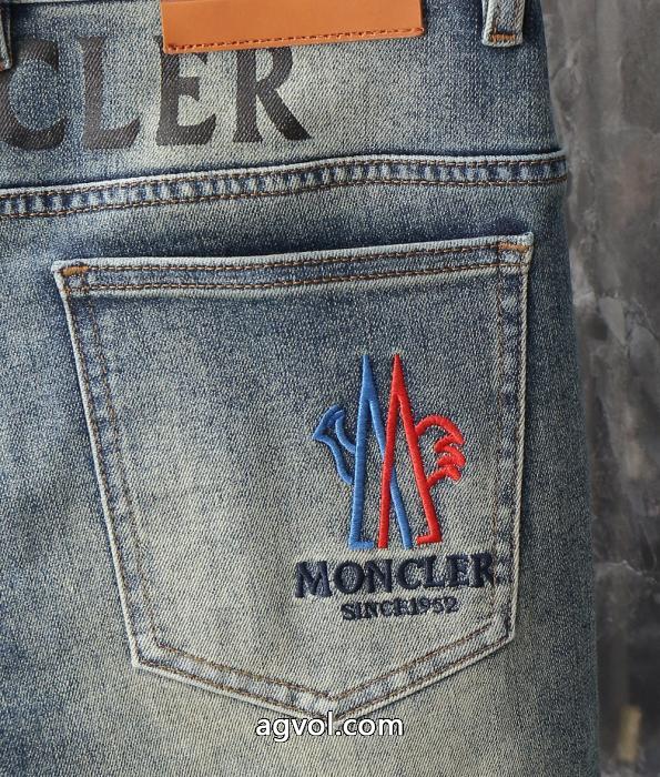 moncler2025秋冬ヨーロッパコーナー新作おしゃれスリムストレートジーンズ_0_4