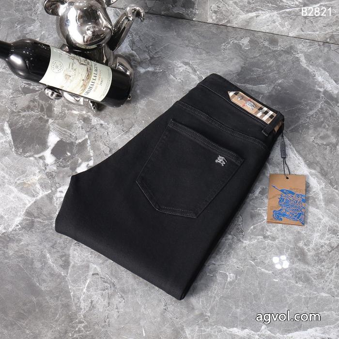 BURBERRYジーンズ秋冬季節限定ヘルシー 抜け感重視ブランド コピー 販売 _0_0