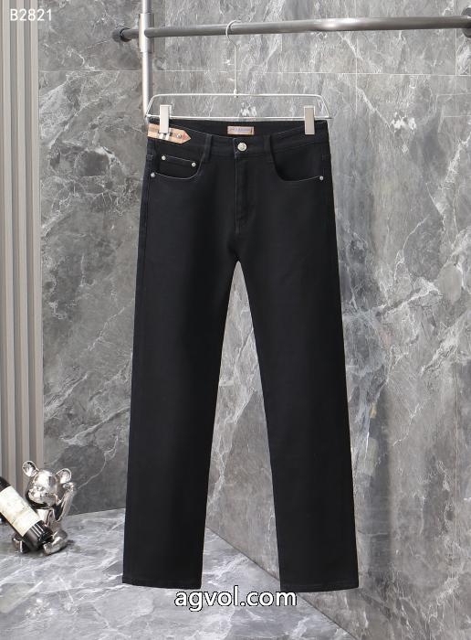BURBERRYジーンズ秋冬季節限定ヘルシー 抜け感重視ブランド コピー 販売 _0_1