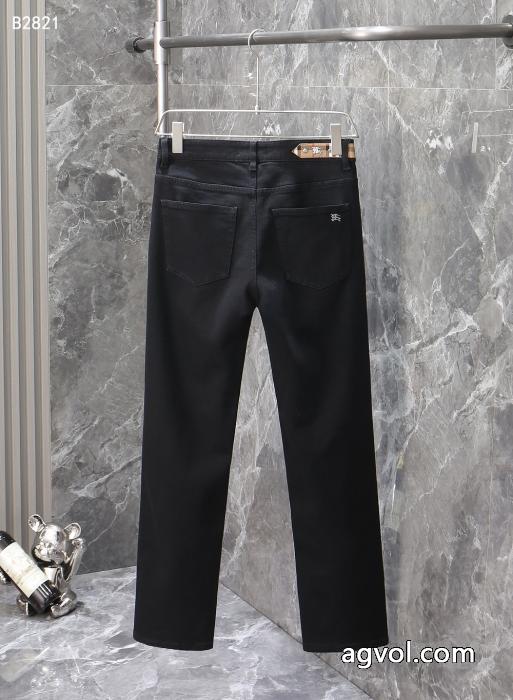 BURBERRYジーンズ秋冬季節限定ヘルシー 抜け感重視ブランド コピー 販売 _0_2