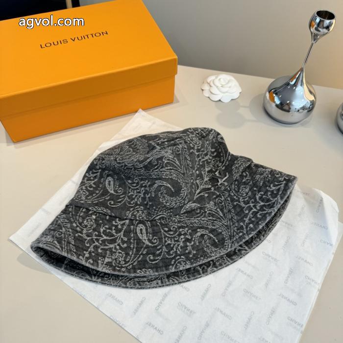 ブランド コピー早期完売定番人気のモデル漁師帽LOUIS VUITTON_0_0