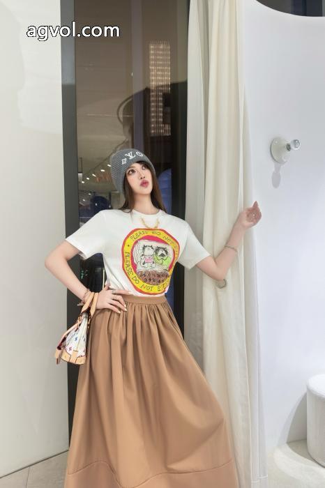 LOUIS VUITTON高級感ある今旬のシルエットバランス偽物 ブランド 販売半袖Tシャツ_0_3