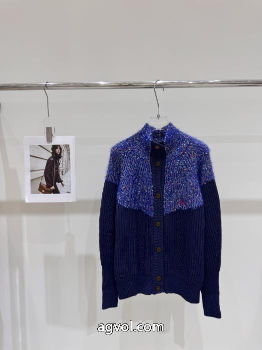 ファッションの最先端！最新話題沸騰中VIVIENNE WESTWOODカーデセーターコート偽物 通販 _0_5