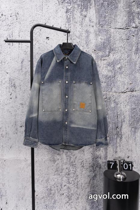 Louis Vuitton2025新型王鶴帝同日焼け色あせデニムコート_0_2