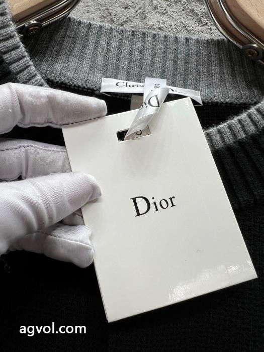 DIORCD刺繍ロゴラウンドネックフェイクカーディガンジャケット男女同型_0_2