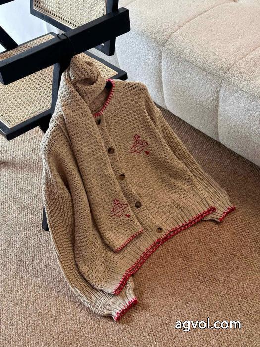 Vivienne Westwood限定レッドマーカーサターン刺繍ラウンドネック長袖バックルニットカーディガンマフラー2点セット_0_0