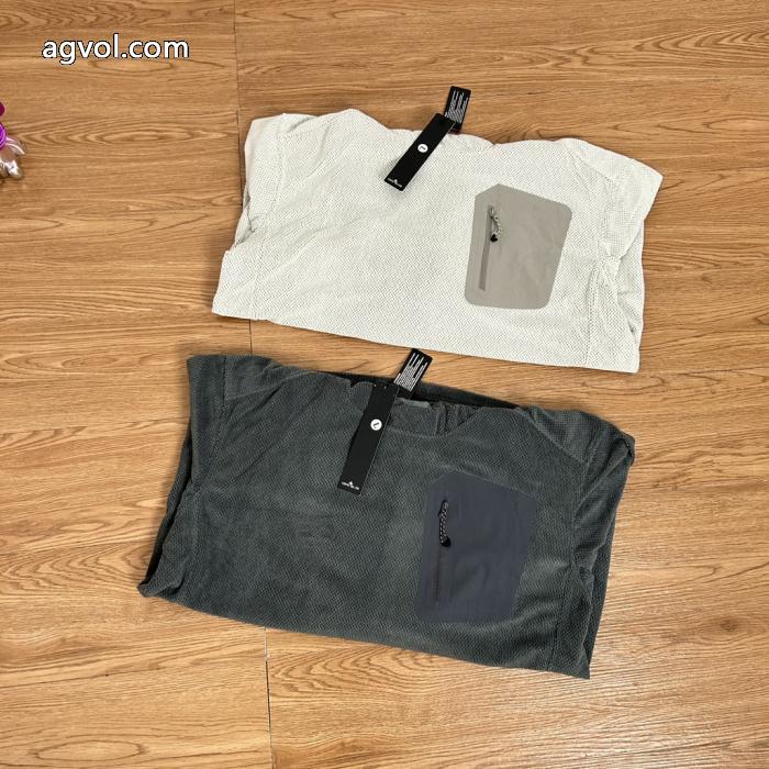 ストーンアイランド Stone Island25ss秋冬の新作フードパーカー_0_1