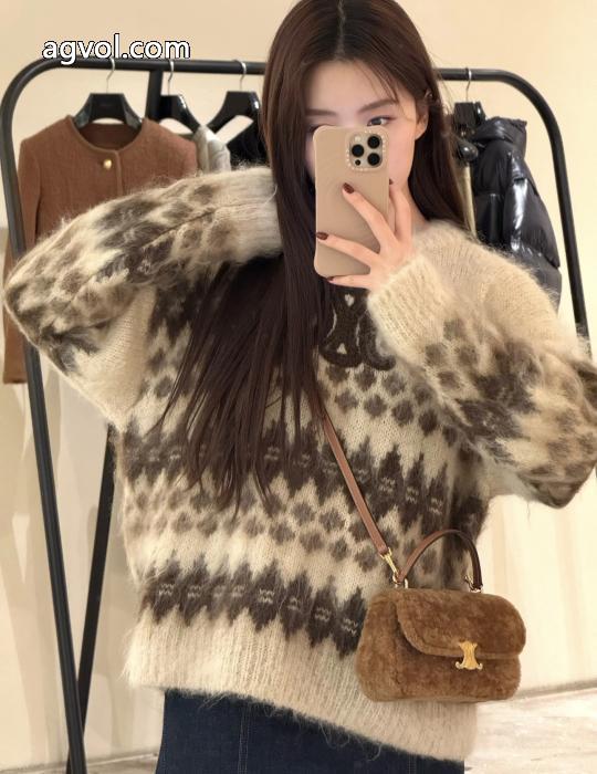 ニットセーターセール価格根強い人気定番商品CELINEブランド 通販_0_0